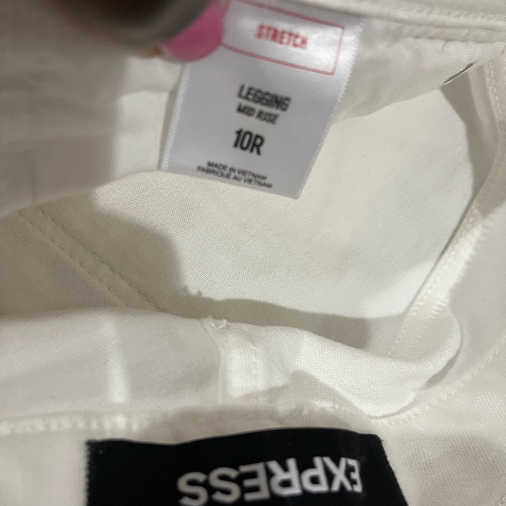 EXPRESS- Winter White Denim Legging Mid Rise (NWOT) Size - 10 R - Picture 7 of 8